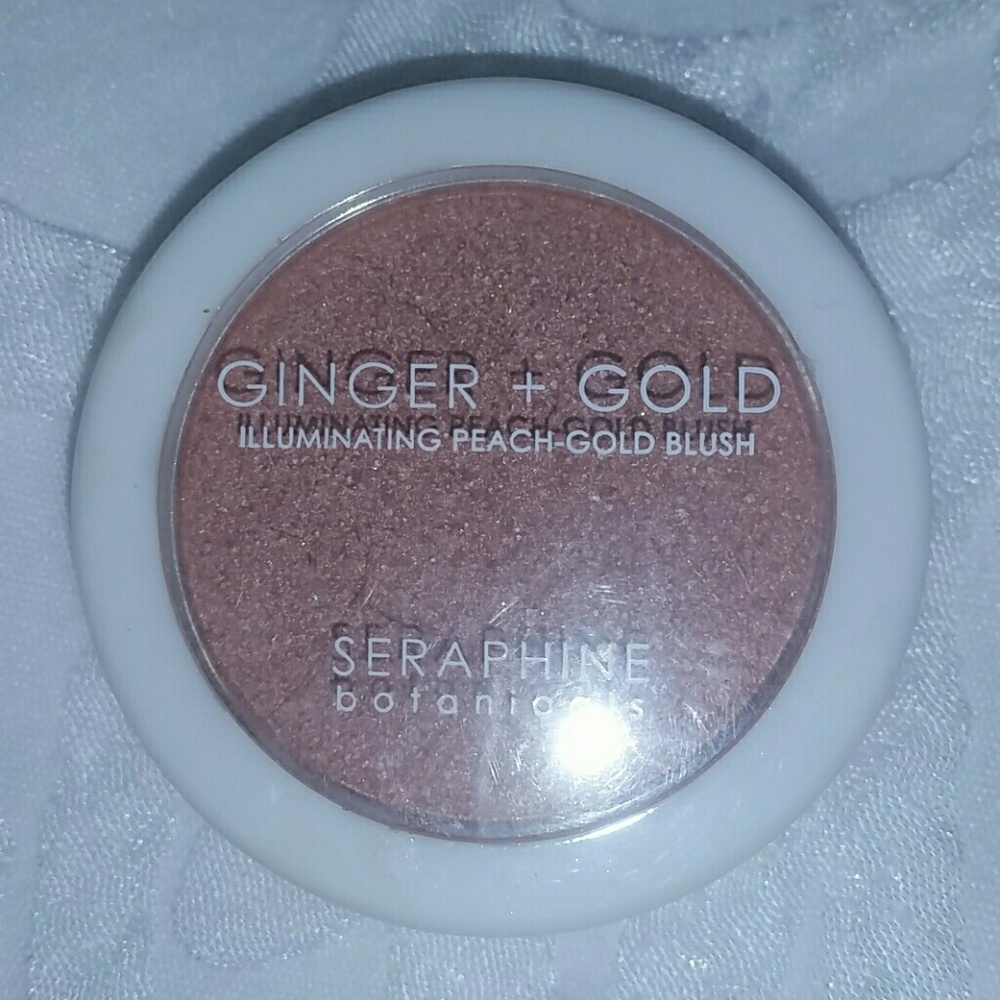 Illminating peach gold blush